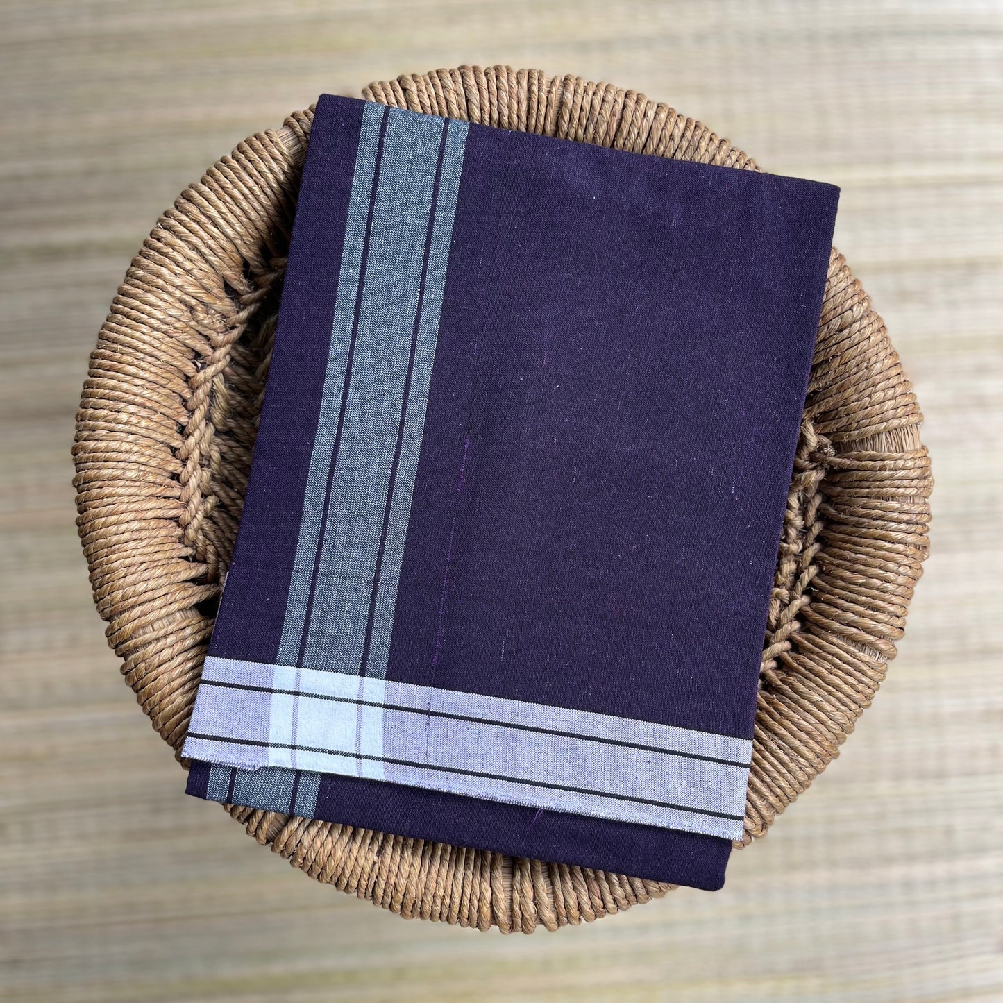 Strip Border Colour Mundu / வேஷ்டி (Dark Purple)