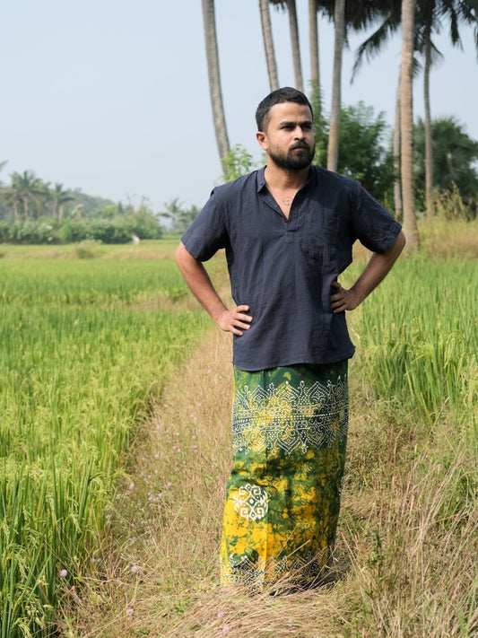 Batik Handprinted Pure Cotton Lungi / Stitching Material (Manganaari)