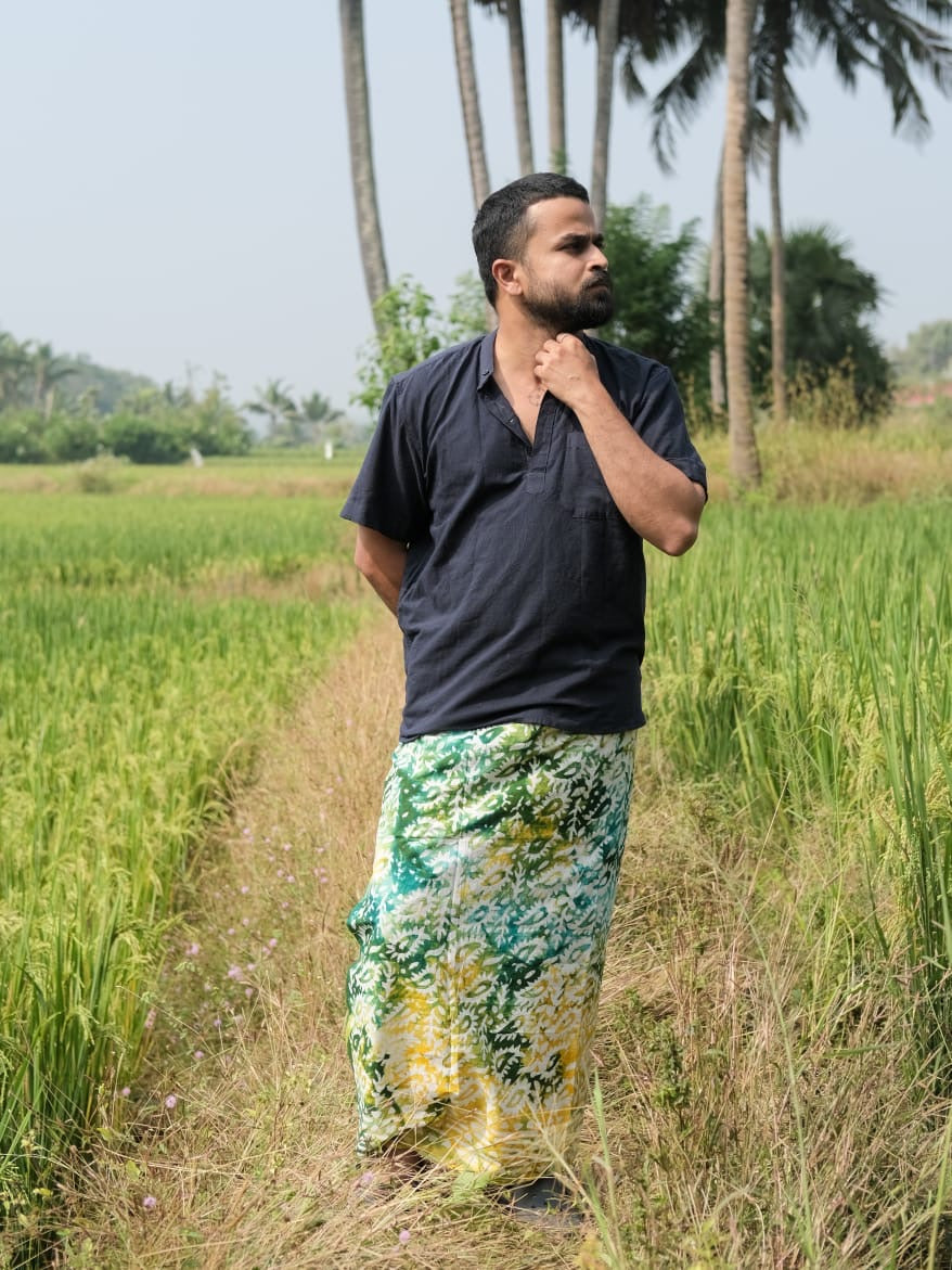 Batik Handprinted Pure Cotton Lungi / Stitching Material (Green+Yellow)