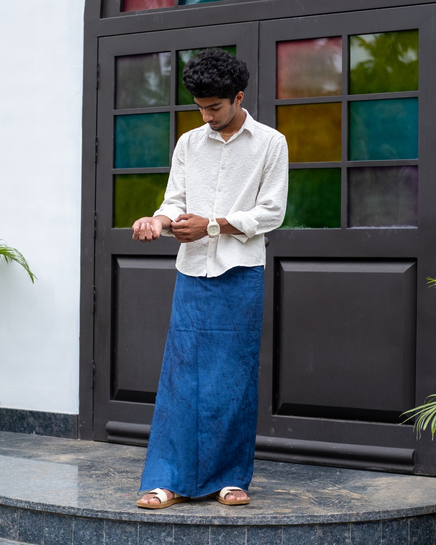 Batik Hand Printed Lungi (Cracked Navy Blue)