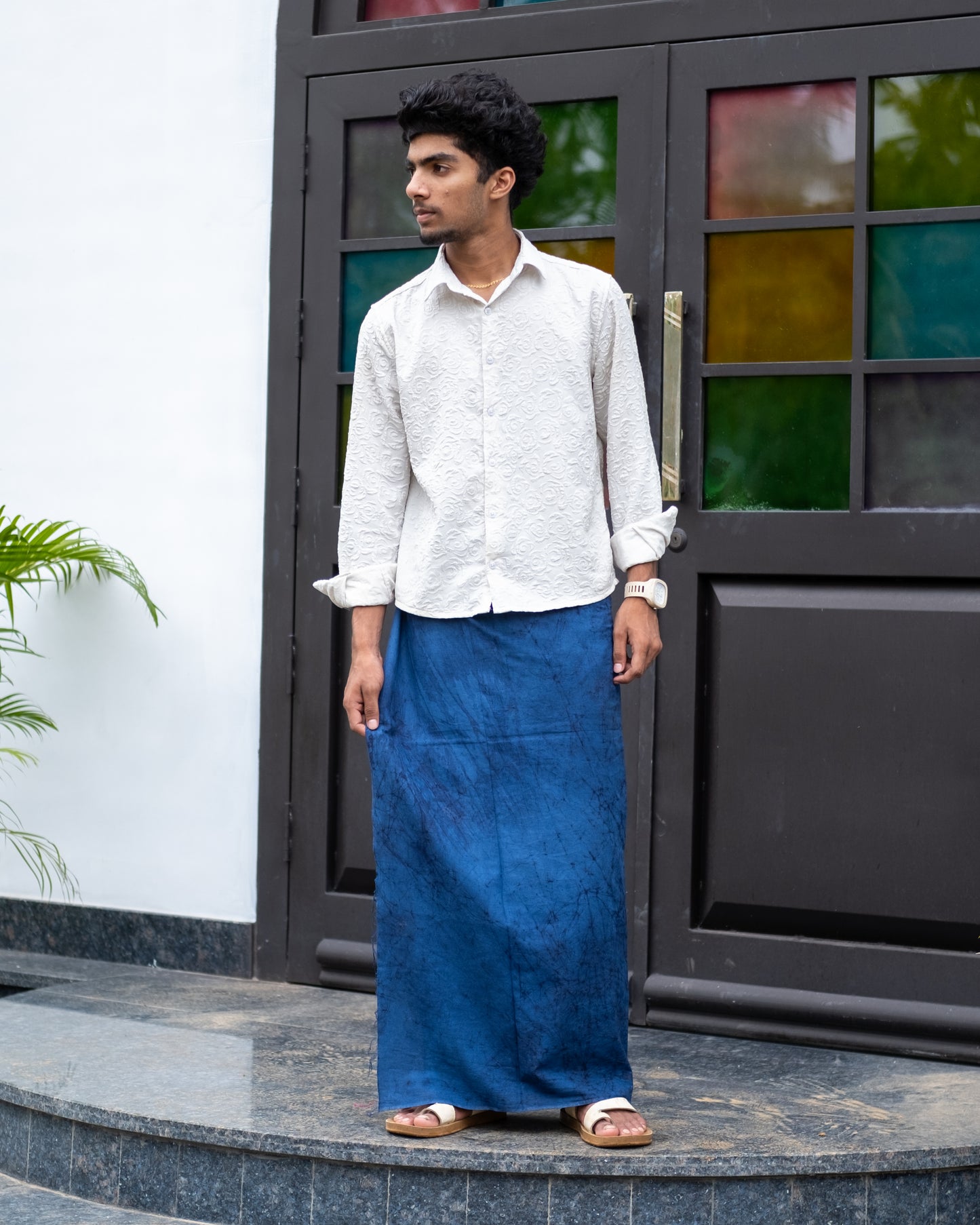 Batik Hand Printed Lungi (Cracked Navy Blue)