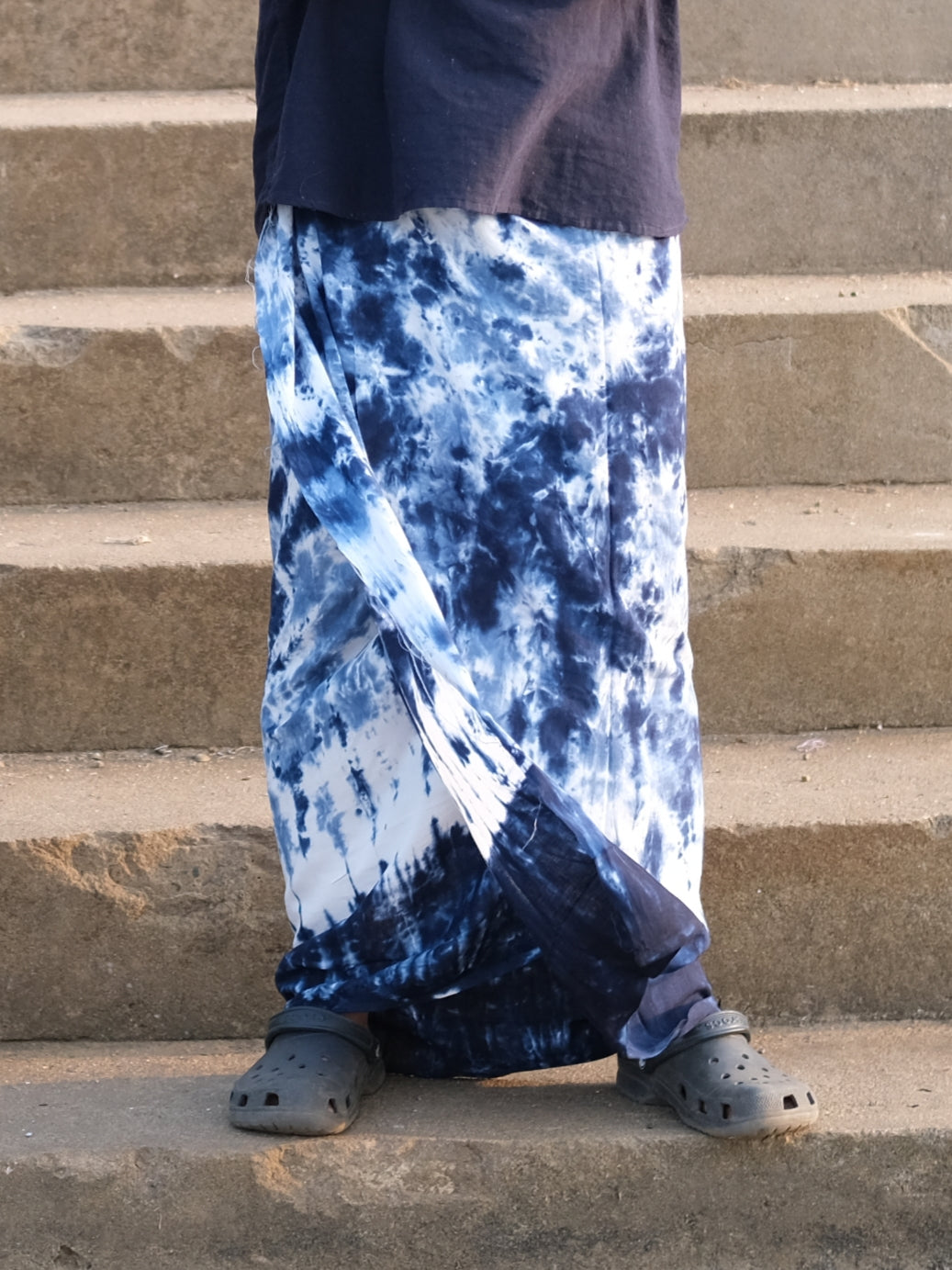 Tie Dye Lungi (Blue, Dark Blue, White)