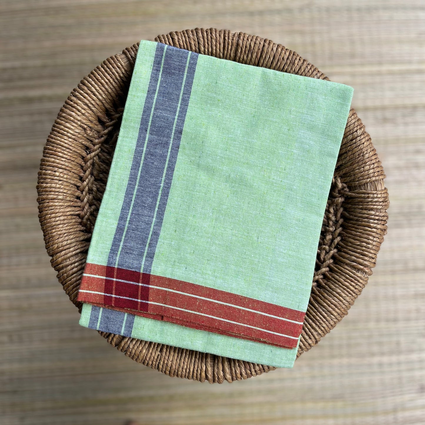 Strip Border Colour Mundu / வேஷ்டி (Light Green & Red)