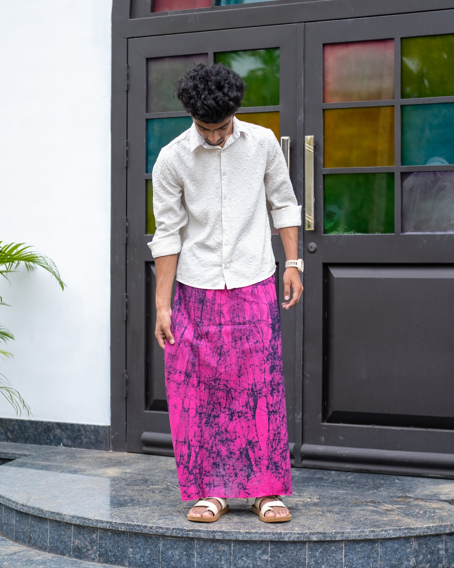 Batik Hand Printed Lungi (Cracked Purple Pink)