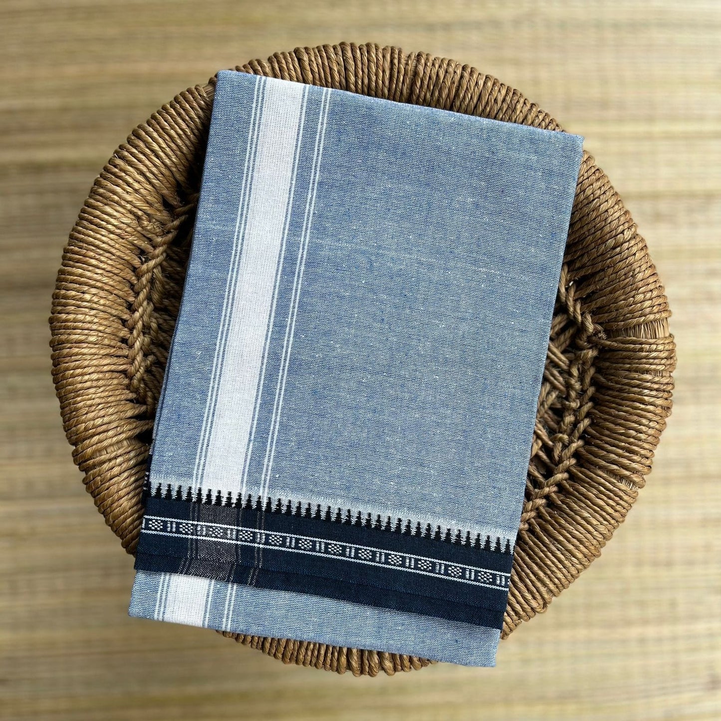 Colour Mundu வண்ண வேஷ்டி Blueish Grey