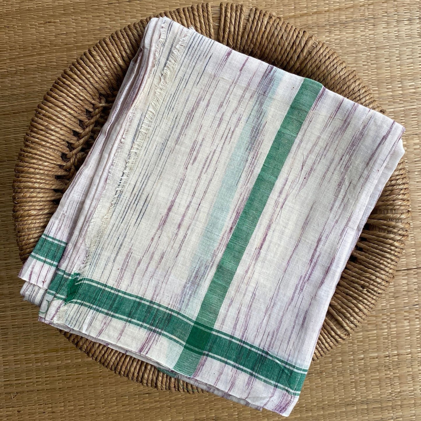 GUJARAT HANDLOOM DOTHIS