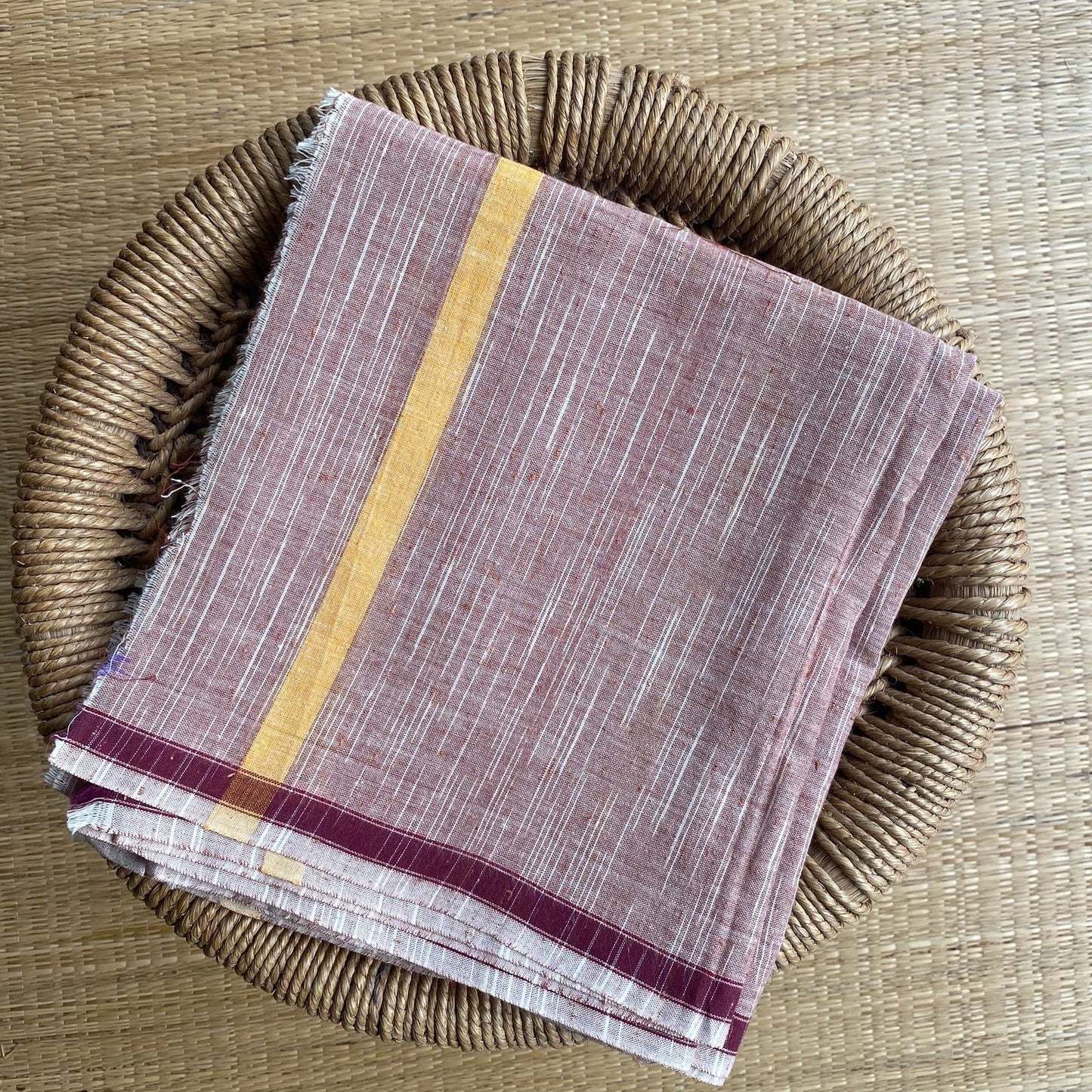 GUJARAT HANDLOOM DOTHIS