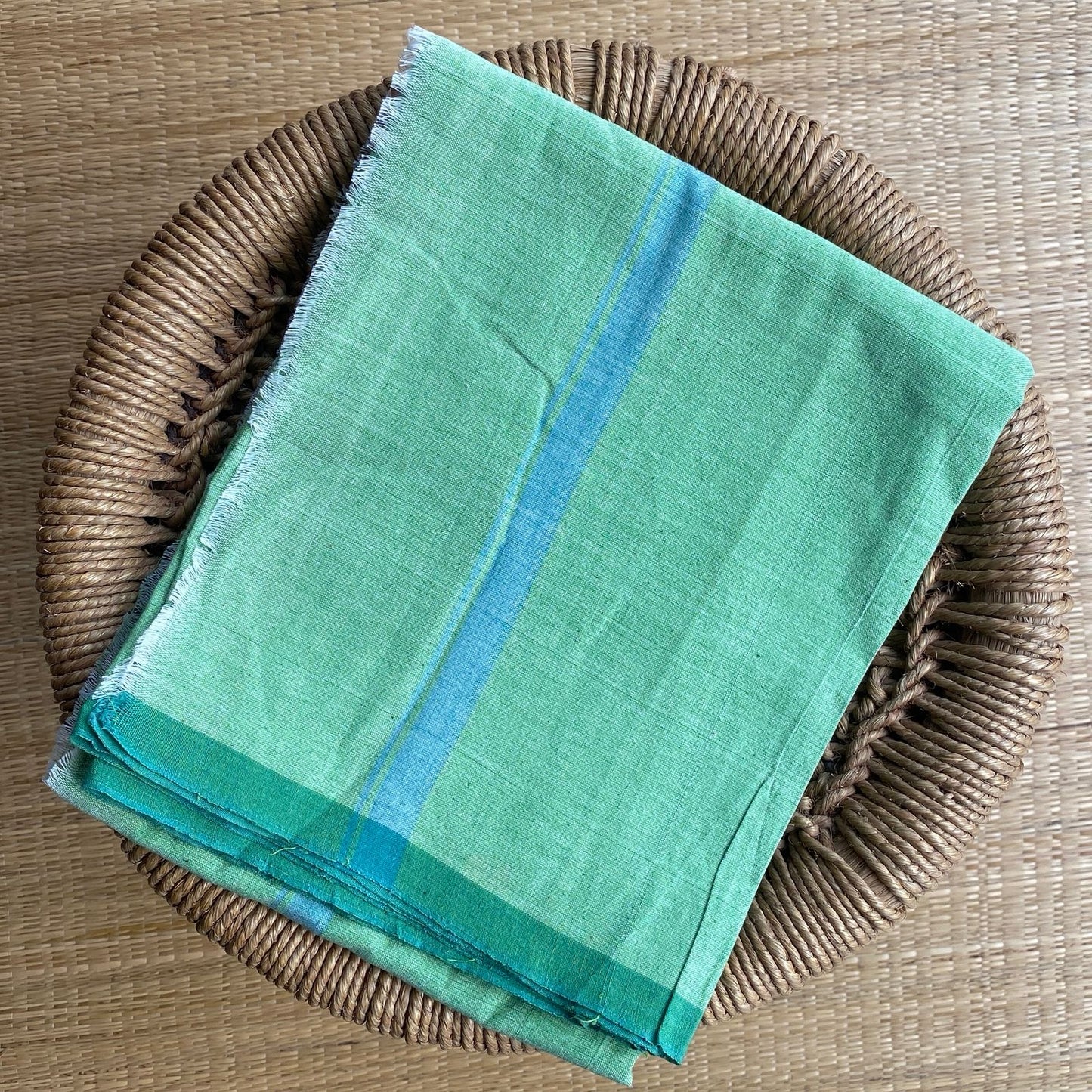 GUJARAT HANDLOOM DOTHIS