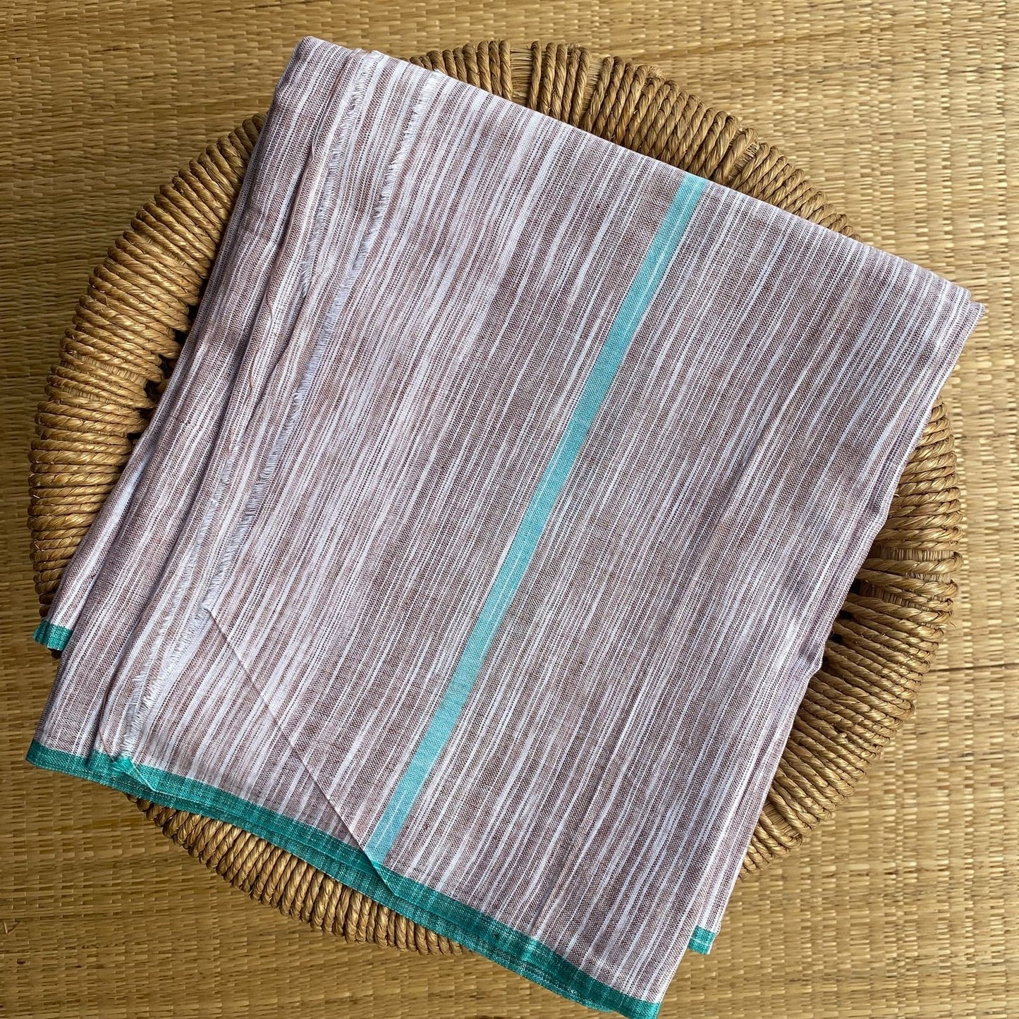 GUJARAT HANDLOOM DOTHIS