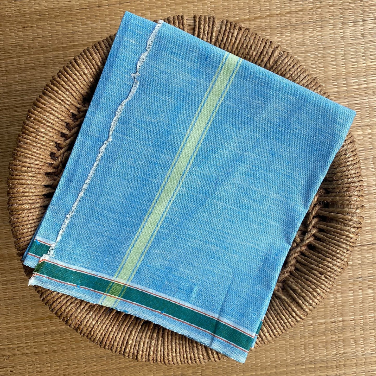GUJARAT HANDLOOM DOTHIS