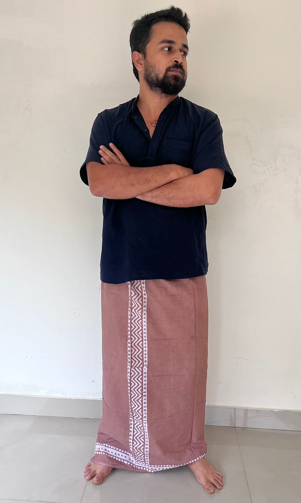 Batik Hand Printed Bombay Lungi (Turkish Rose) uduthuni